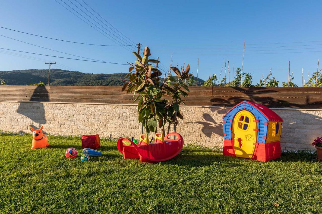 Villa Nissos Linia Екстер'єр фото