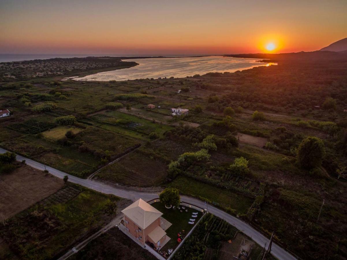 Villa Nissos Linia Екстер'єр фото
